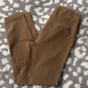 Zyia Cocoa Streamline 7/8 leggings